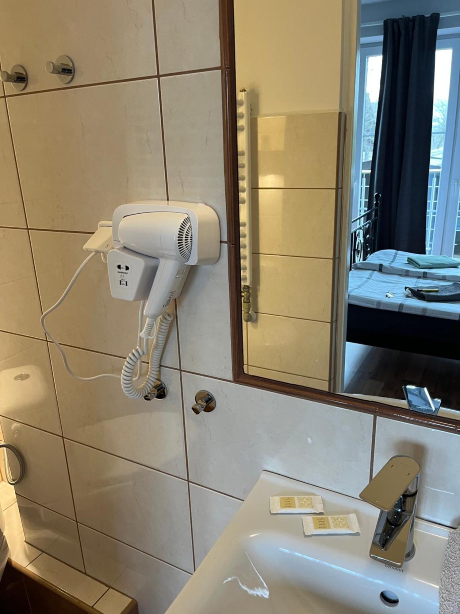 Route 7 Rooms ميشلينيتسه المظهر الخارجي الصورة